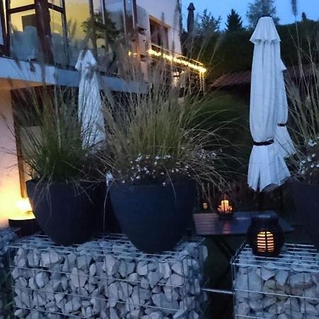 K82 Bnb & Hotel Kirchentellinsfurt Экстерьер фото